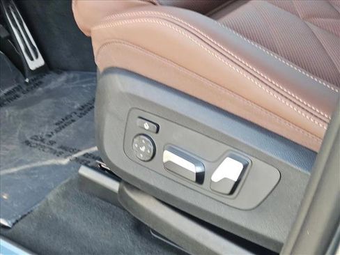 New 2026 BMW X5 xDrive40i w/ M Sport Package image 4