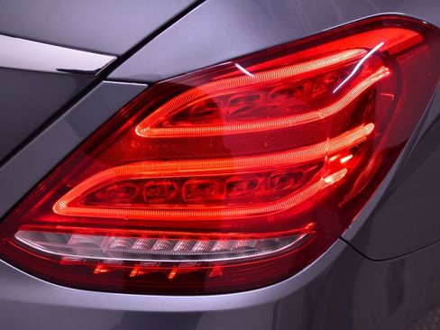 Used 2018 Mercedes-Benz C 300 C 300 image 14