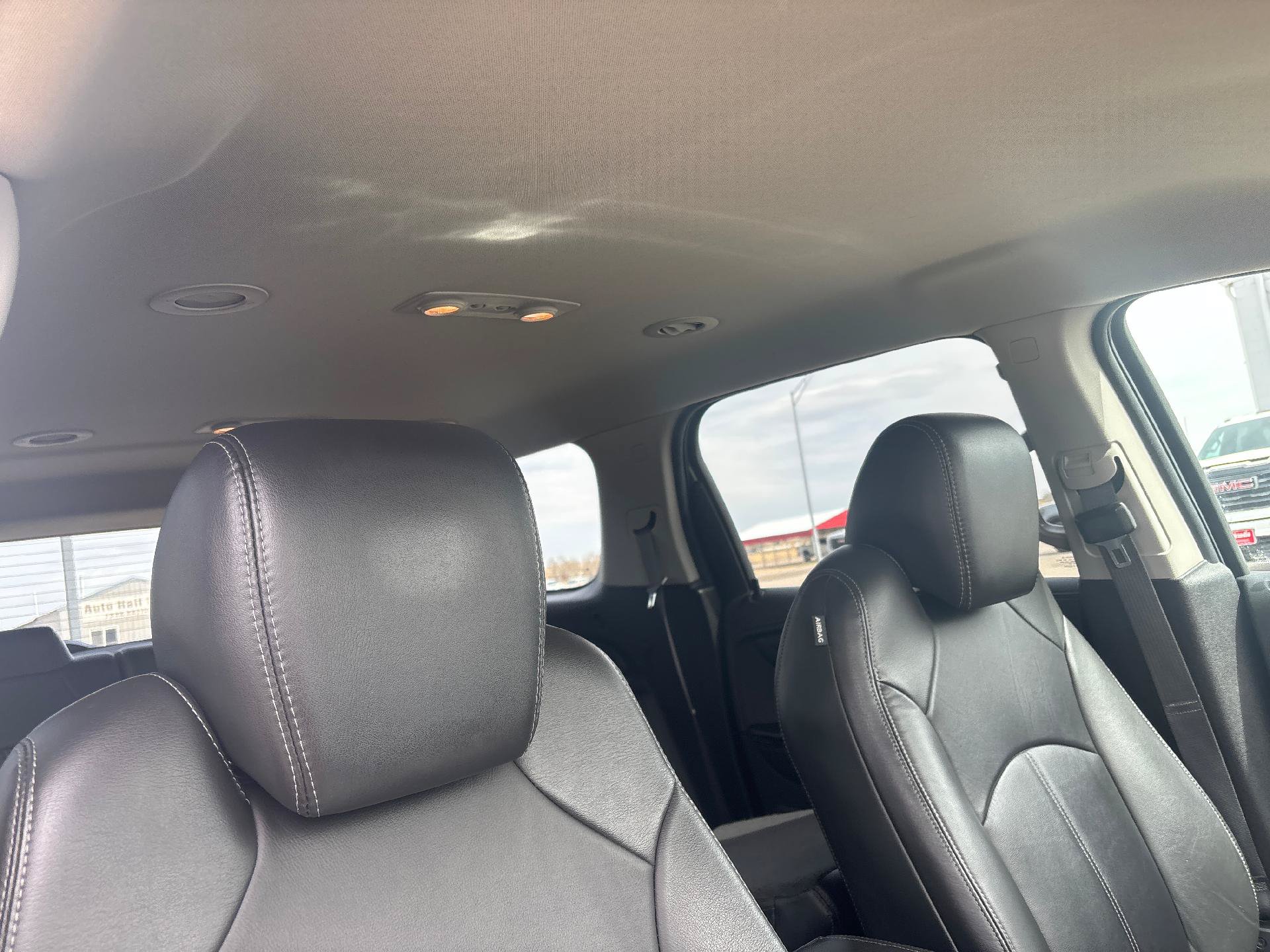 Used 2017 GMC Acadia Limited SLT AWD/4WD image 32