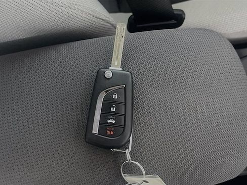 Used 2025 Toyota Corolla LE FWD image 33