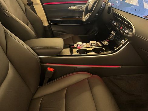 New 2026 Genesis GV70 2.5T AWD/4WD image 16