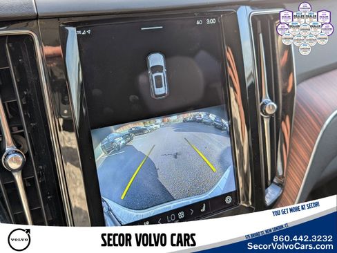 Certified 2023 Volvo XC60 B5 Plus AWD/4WD image 13