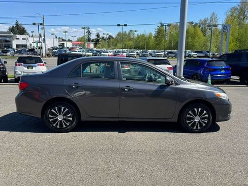 Used 2010 Toyota Corolla LE FWD image 12