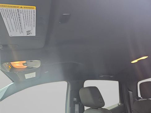 Used 2023 Chevrolet Colorado Trail Boss w/ Advanced Trailering Package image 36