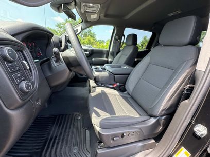 New 2025 Chevrolet Silverado 1500 Custom w/ Turbomax Blackout Package