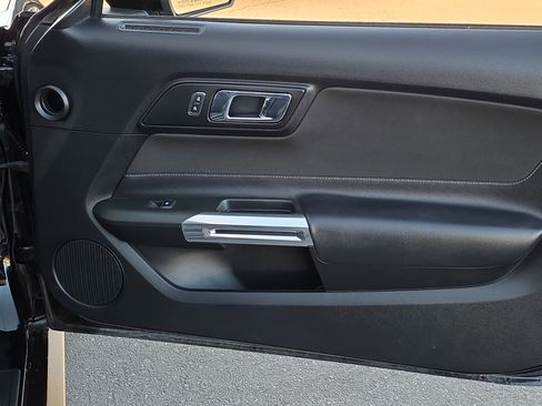 Used 2016 Ford Mustang GT image 24