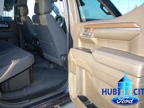 Used 2022 Chevrolet Silverado 1500 RST AWD/4WD image 14