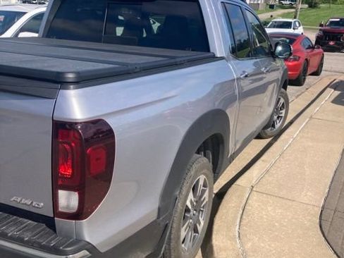Used 2019 Honda Ridgeline RTL-E image 2