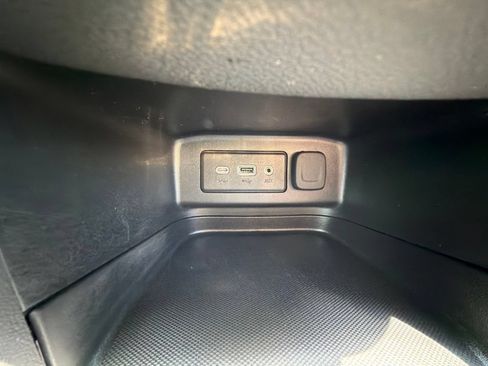 Used 2022 Chevrolet Equinox LT AWD/4WD image 24