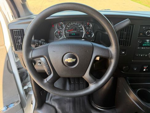 Used 2024 Chevrolet Express 2500 w/ Driver Convenience Package RWD image 14