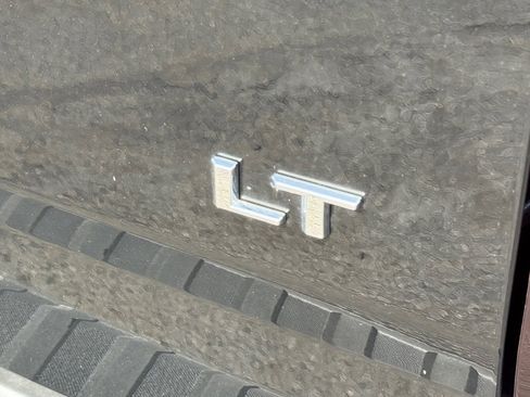 Used 2022 Chevrolet Colorado LT w/ Fleet Safety Package image 12