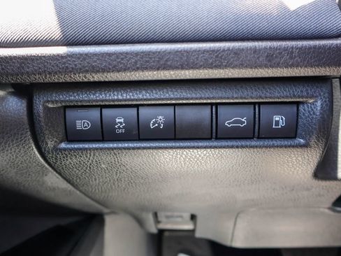 Used 2025 Toyota Camry LE FWD image 18