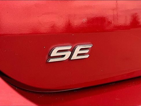 Used 2019 Hyundai Elantra SE image 39