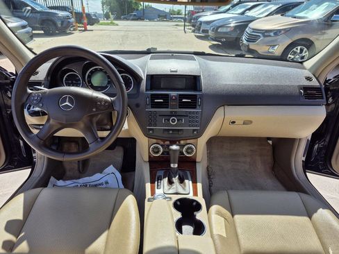 Used 2011 Mercedes-Benz C 300 4MATIC Sedan image 20