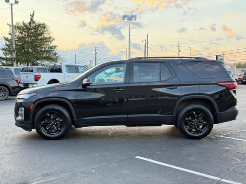 Used 2023 Chevrolet Traverse LT w/ Midnight/Sport Edition AWD/4WD image 6