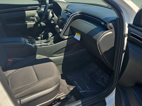 Certified 2023 Hyundai Tucson SE AWD/4WD image 12