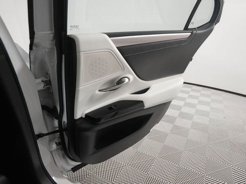 Certified 2022 Lexus ES 300h F Sport w/ Accessory Package image 17