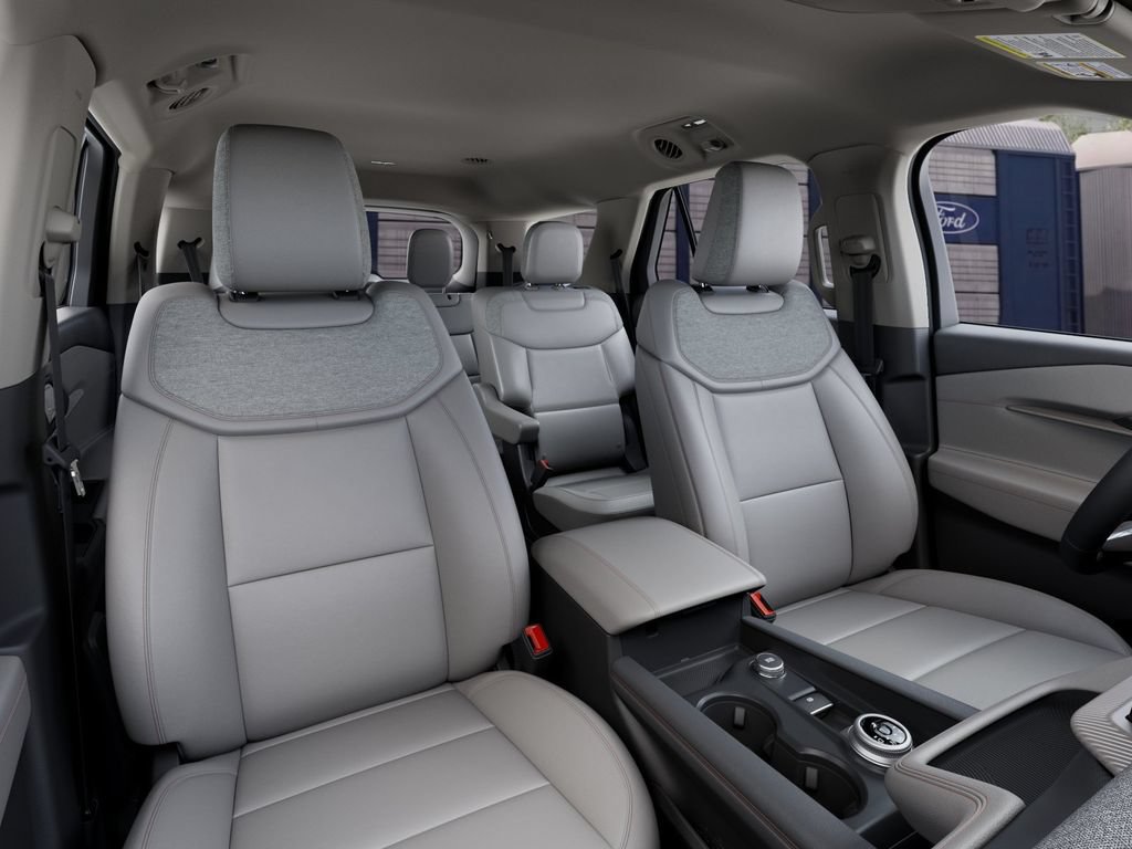 New 2027 Ford Explorer Active w/ Active Comfort Package RWD image 11