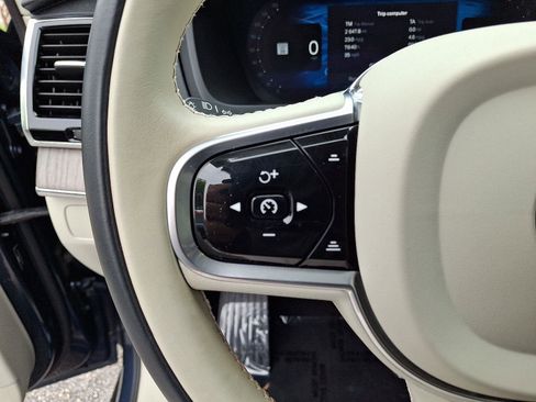Certified 2023 Volvo XC90 B6 Plus w/ Protection Package Premier AWD/4WD image 22