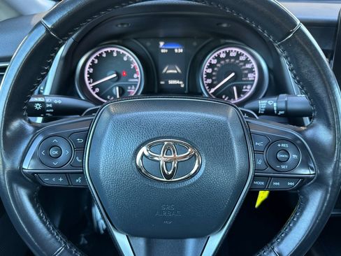 Used 2023 Toyota Camry SE FWD image 17