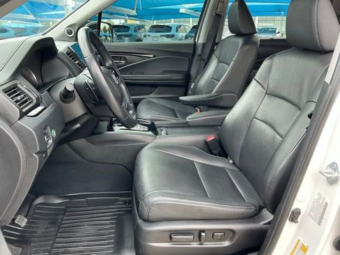Used 2022 Honda Pilot Touring image 13