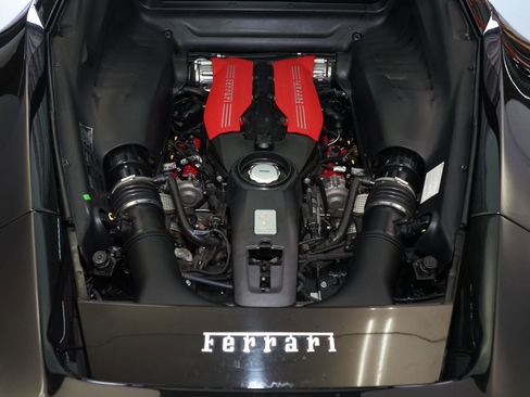 Used 2017 Ferrari 488 GTB image 25