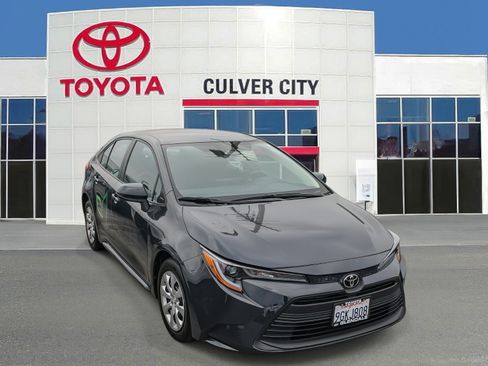 Certified 2023 Toyota Corolla LE FWD image 1