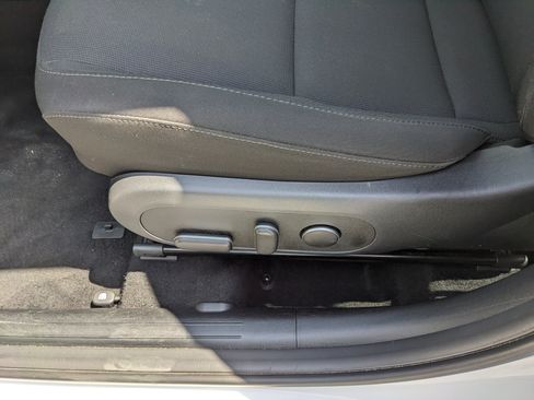Used 2025 Hyundai Kona SEL FWD image 20