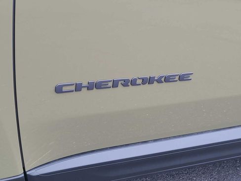 New 2026 Jeep Cherokee Laredo AWD/4WD image 15