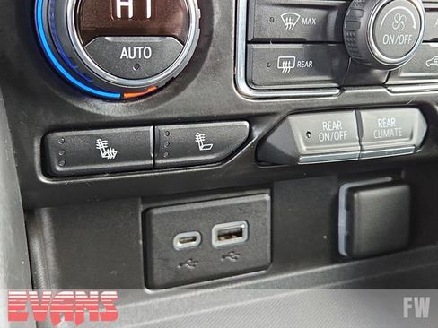 Used 2021 Chevrolet Tahoe Z71 w/ Z71 Signature Package image 13