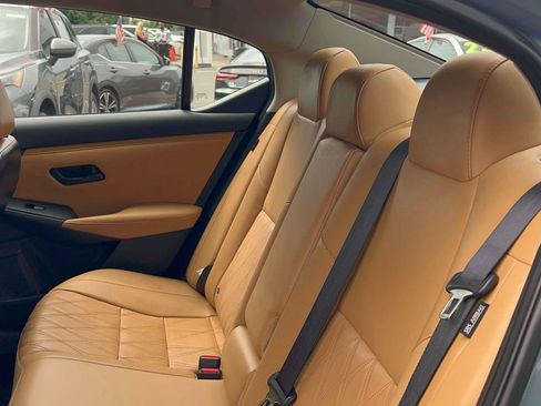 Used 2024 Nissan Sentra SV w/ SV Premium Package FWD image 27