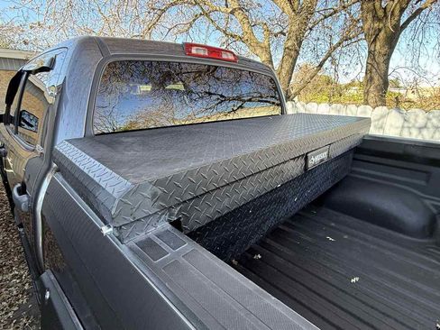 Used 2018 Toyota Tundra SR5 image 31