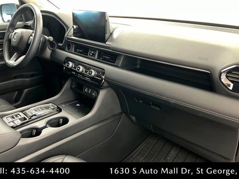 Used 2023 Honda Pilot Touring image 24