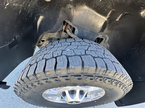 Used 2013 Chevrolet Silverado 2500 LT w/ Suspension Package, Off-Road image 30