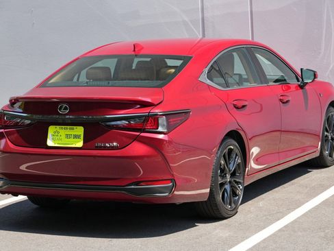Used 2025 Lexus ES 300h F Sport FWD image 56