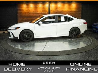 Used 2025 Toyota Camry SE video 1