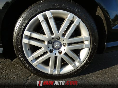 Used 2009 Mercedes-Benz C 300 Sedan image 18