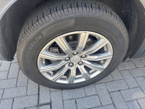 Used 2020 Cadillac XT4 Premium Luxury image 8