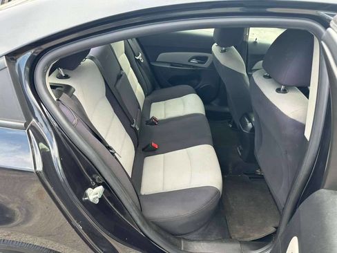 Used 2014 Chevrolet Cruze LS FWD image 21
