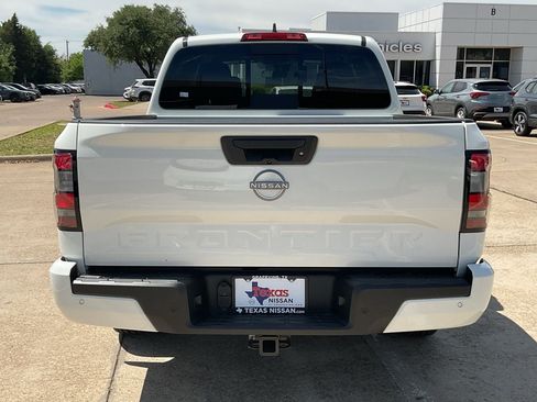 New 2026 Nissan Frontier SV w/ SV Convenience Package RWD image 6