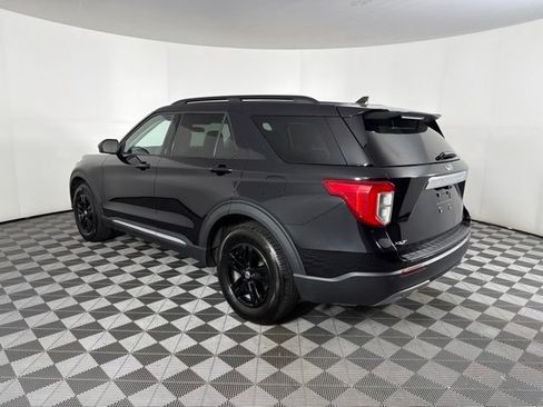 Used 2024 Ford Explorer XLT w/ Equipment Group 202A RWD image 20