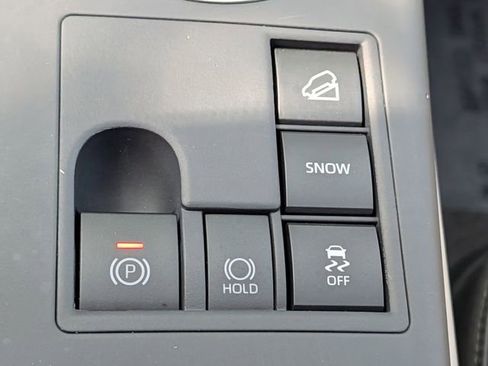 Certified 2026 Toyota Highlander XSE image 16