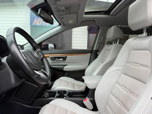 Used 2018 Honda CR-V Touring image 15