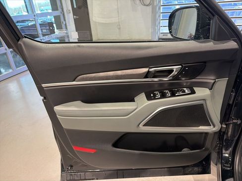 Used 2024 Kia Telluride SX X-Line image 12
