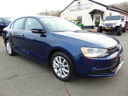 Used 2014 Volkswagen Jetta SE image 35