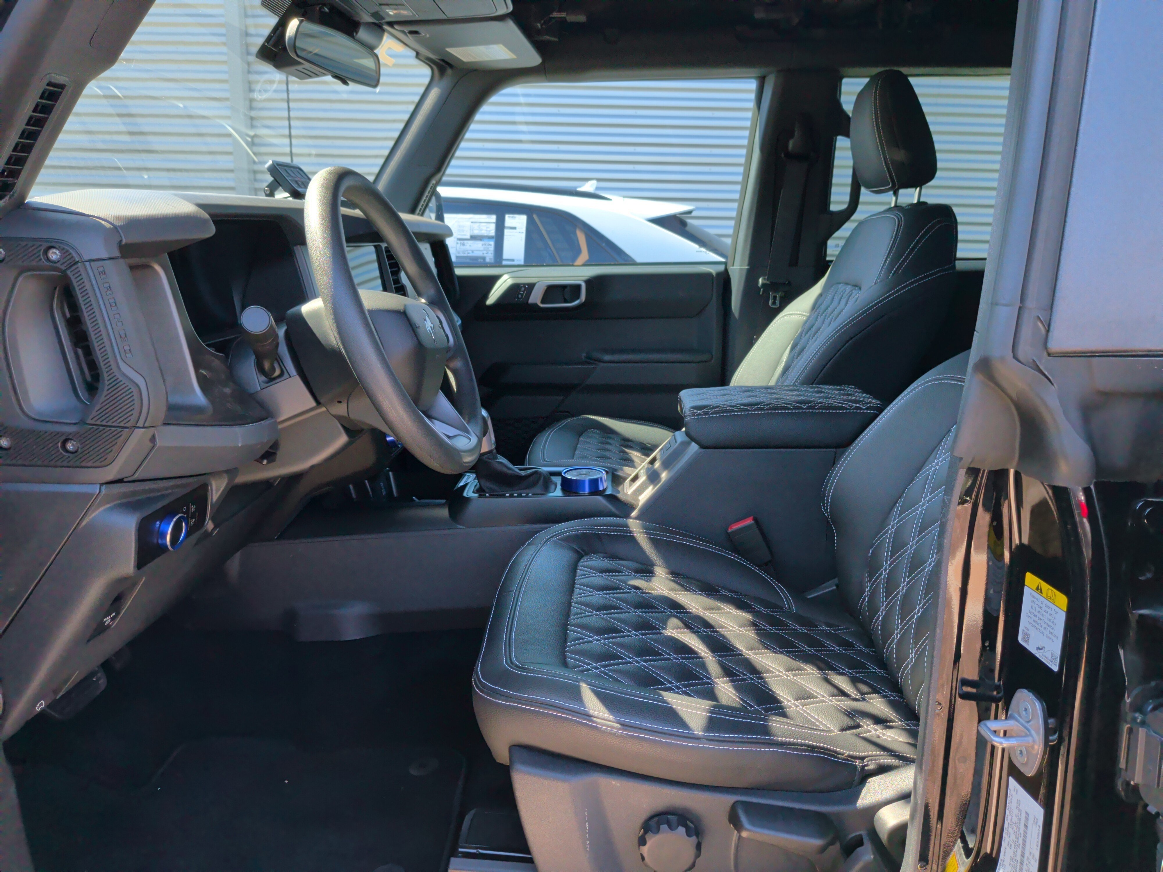Used 2025 Ford Bronco 4-Door AWD/4WD image 15