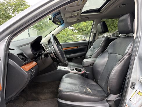 Used 2013 Subaru Outback 2.5i Limited w/ Moonroof Pkg AWD/4WD image 8