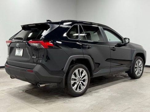 Used 2024 Toyota RAV4 XLE Premium image 12