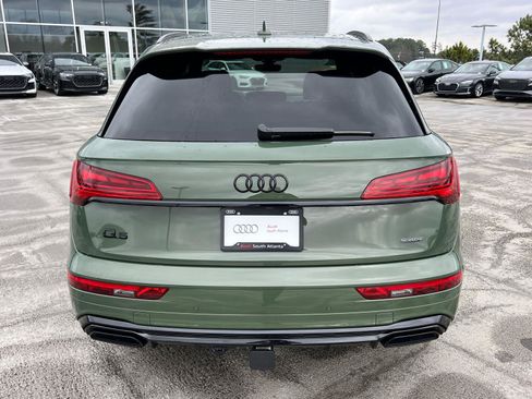 Used 2024 Audi Q5 e Premium Plus w/ Premium Plus Package image 6