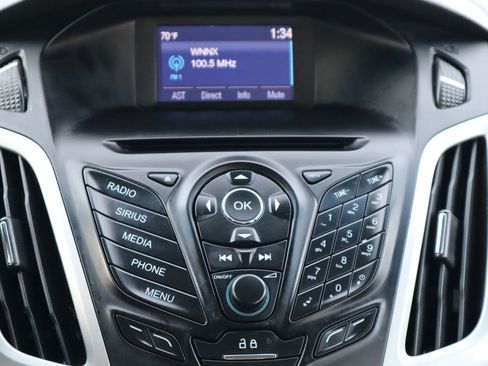 Used 2014 Ford Focus SE w/ Equipment Group 201A image 21